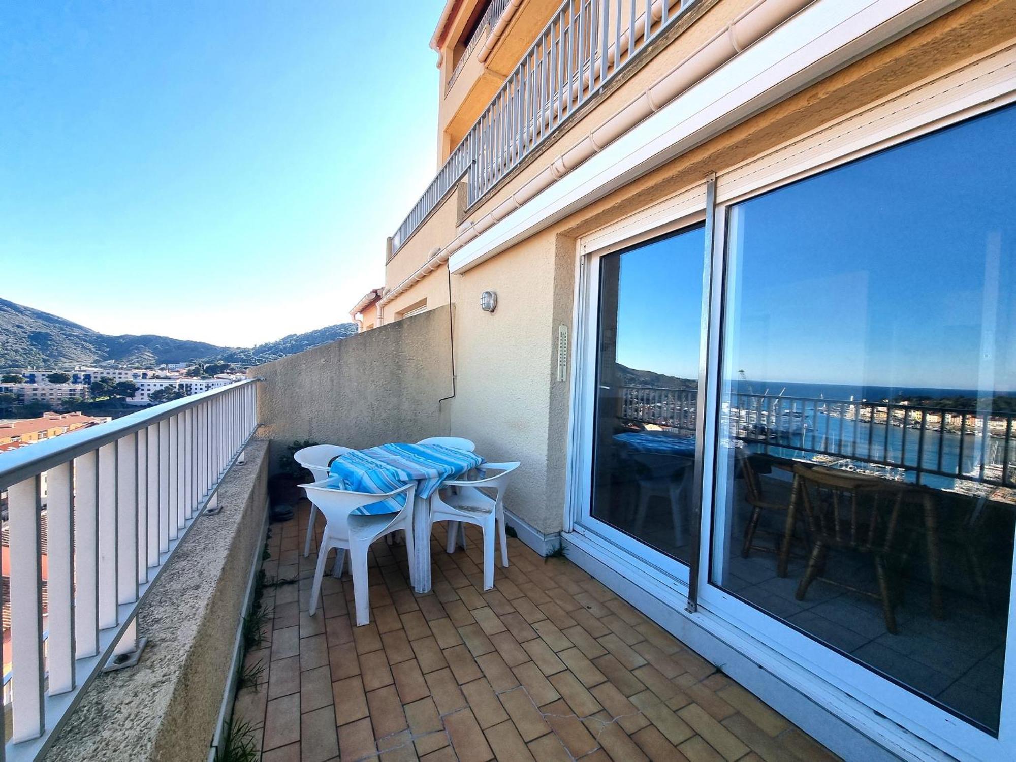 Port-Vendres: Studio Cabine Avec Terrasse, A 2 Pas Du Port - Fr-1-309-256 Port Vendres Bagian luar foto